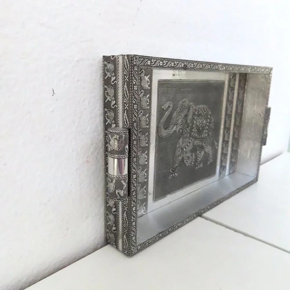 (#116) Elegant Silver Aluminum Patterned serving tray